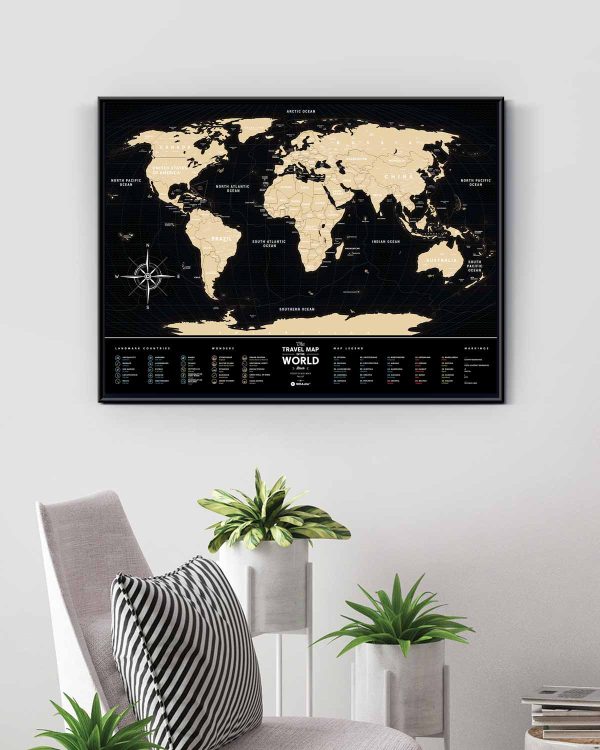 Scratch Map Black World in enterior